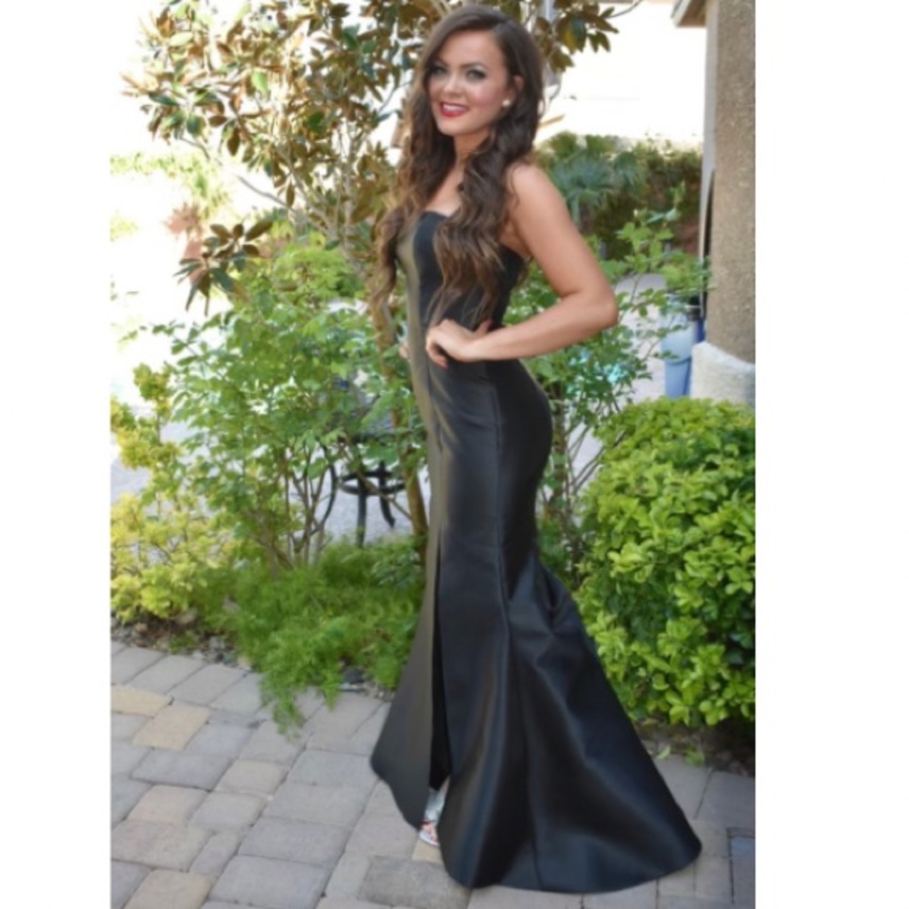 Sherri Hill 51671 Gorgeous Black Prom Dress Size 6 Authentic